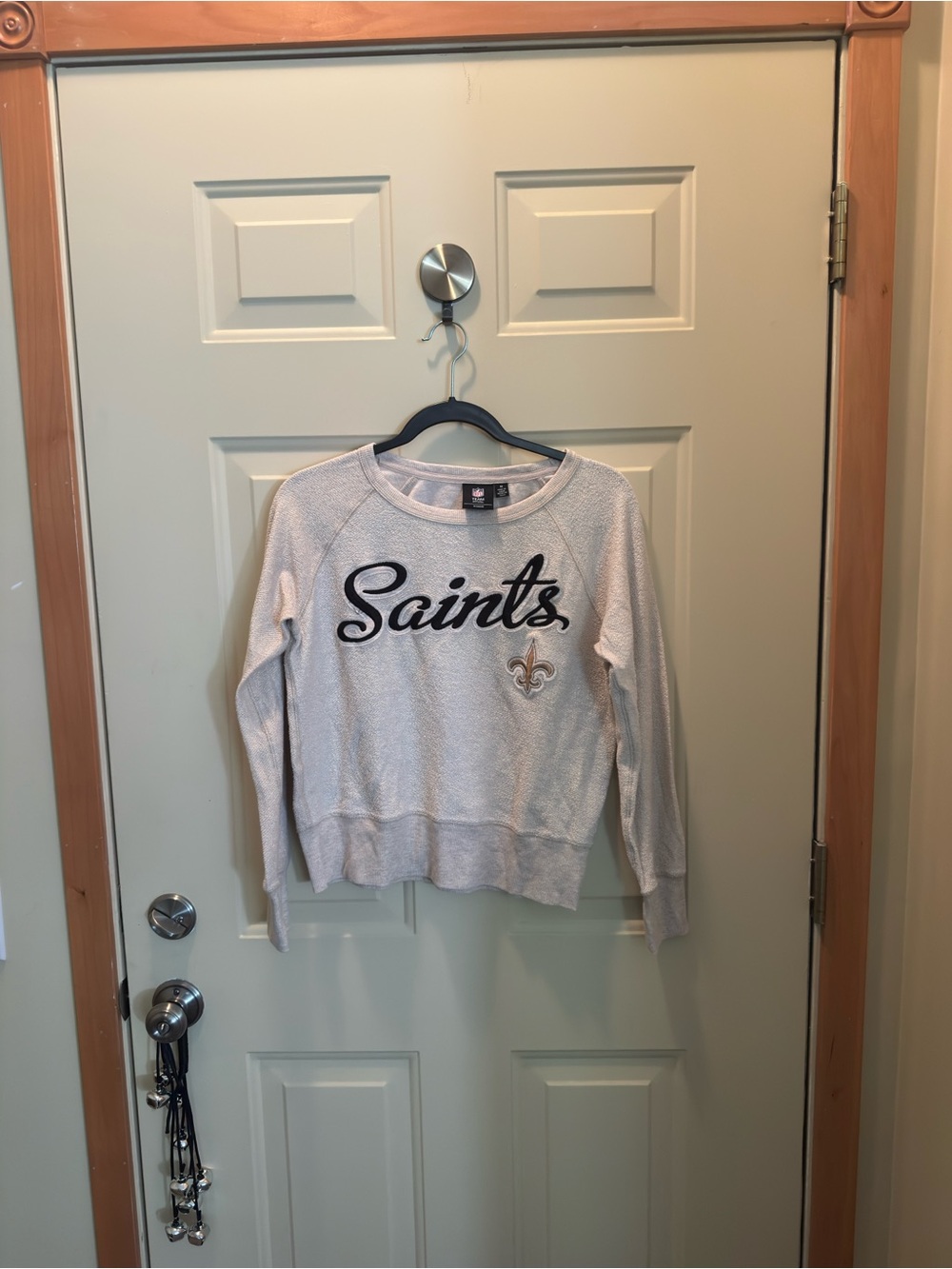 NFL Saints Lightweight Crewneck Sweater in White with Black Script